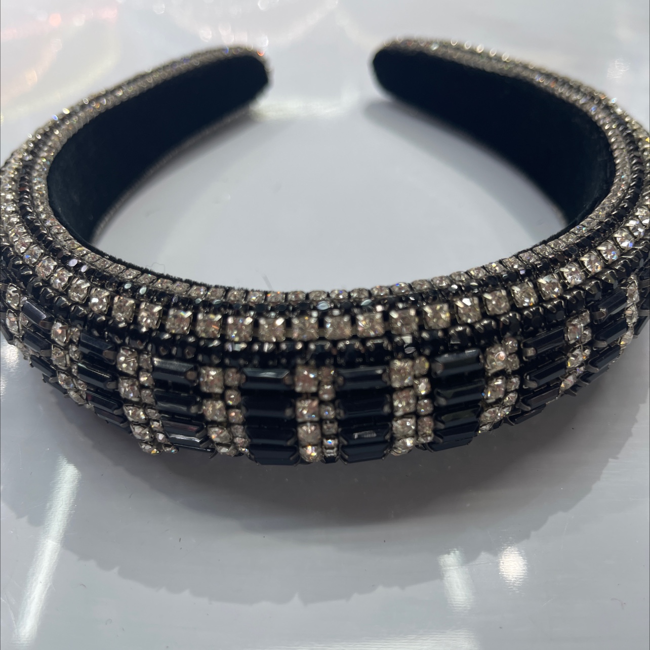 Black diamond rectangle