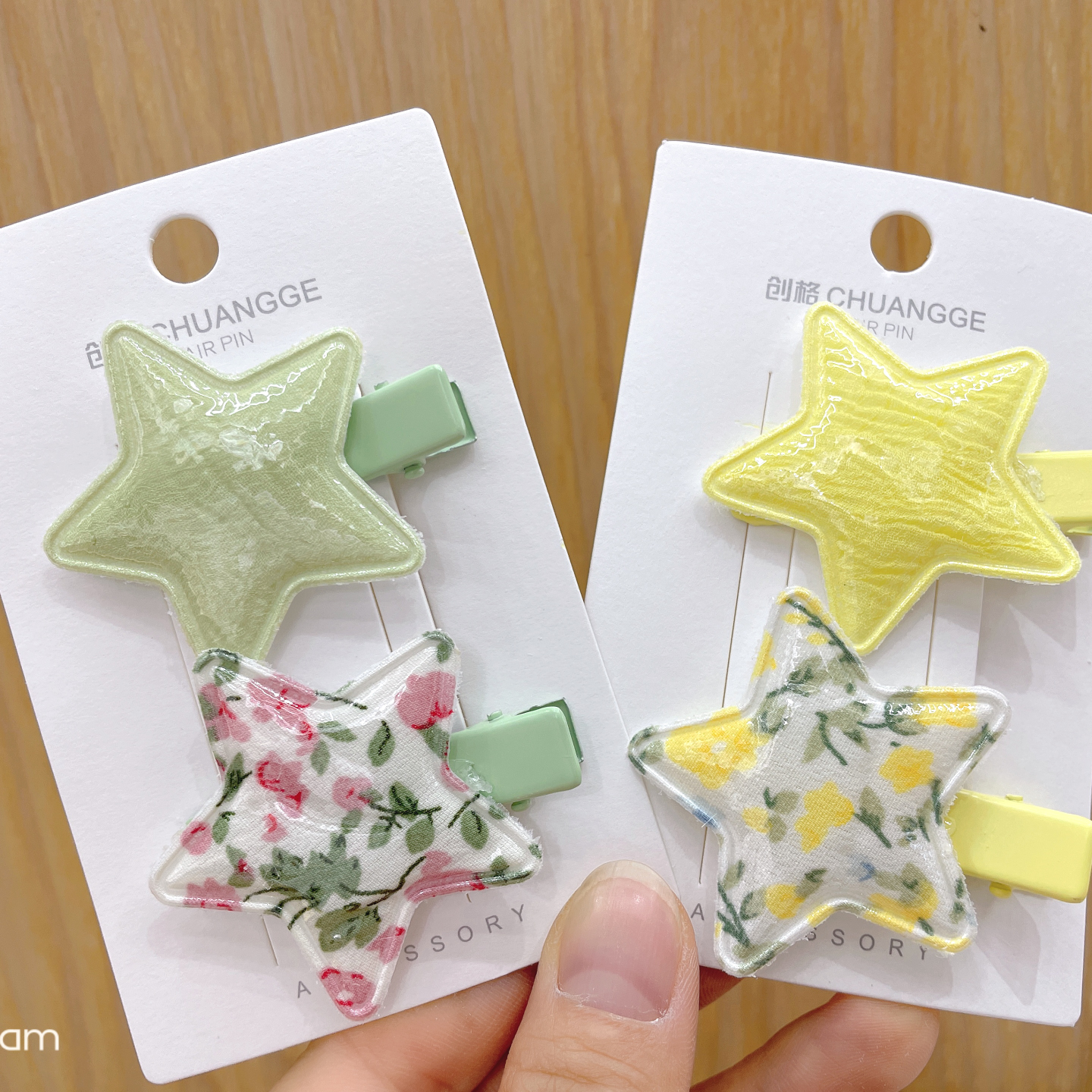 The 2020 summer new style of hair clips for young girls, star one-line clips, fresh and cute side clips, floral top clips, and Instagram influencers