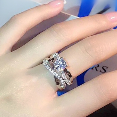 Zircon trend ring diamond ring set