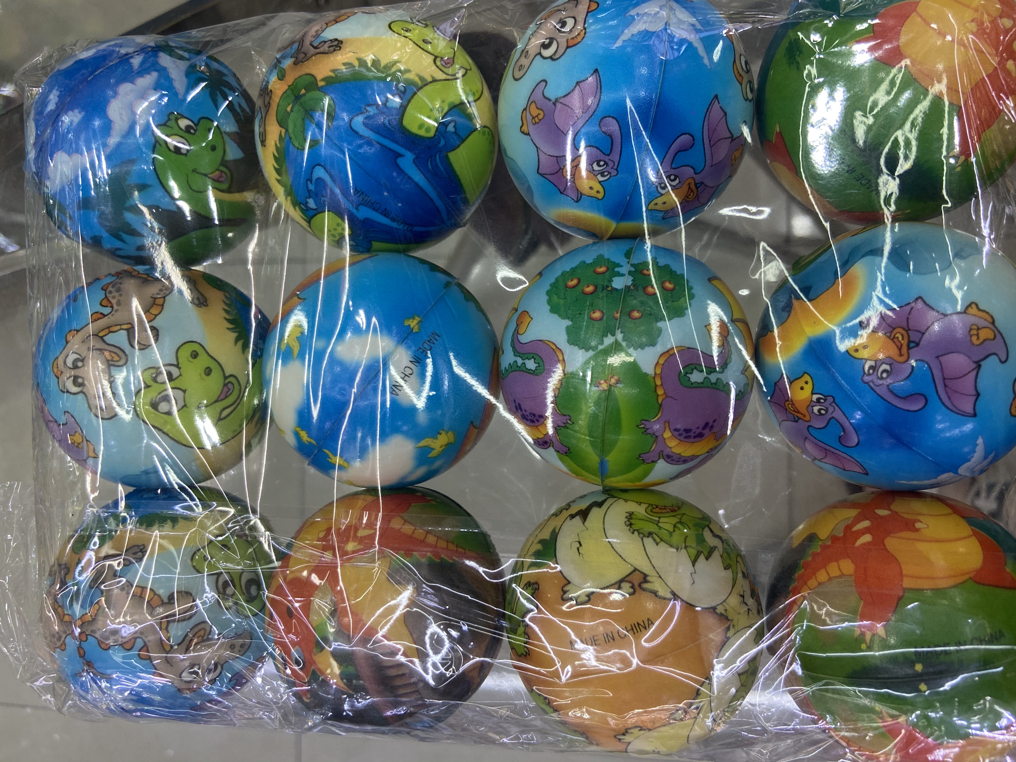 Factory direct sales 6.3 cm Dinosaur World Boys' toys Sponge balls Foam balls children's toys. 12/opp details Picture