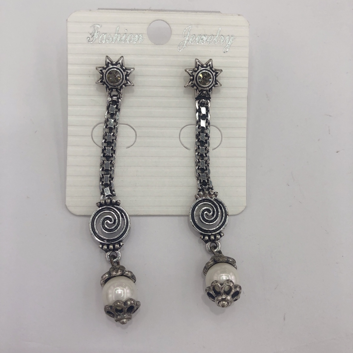 Romantic pearl retro French court sweet girl temperament fashion luxury long earrings thumbnail