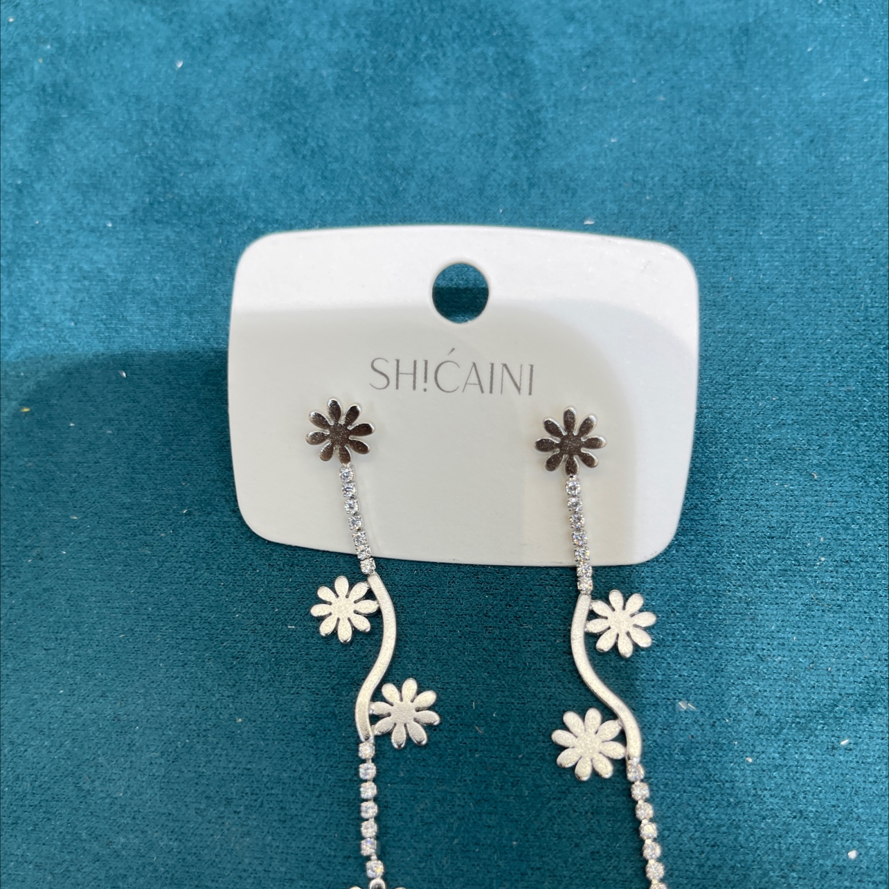 Knot flower silver needle Earring 01