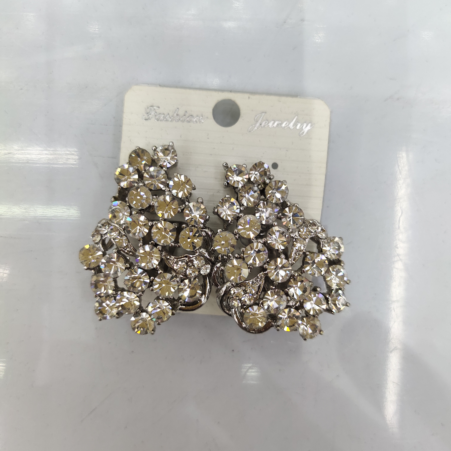 Stylish earrings 12t