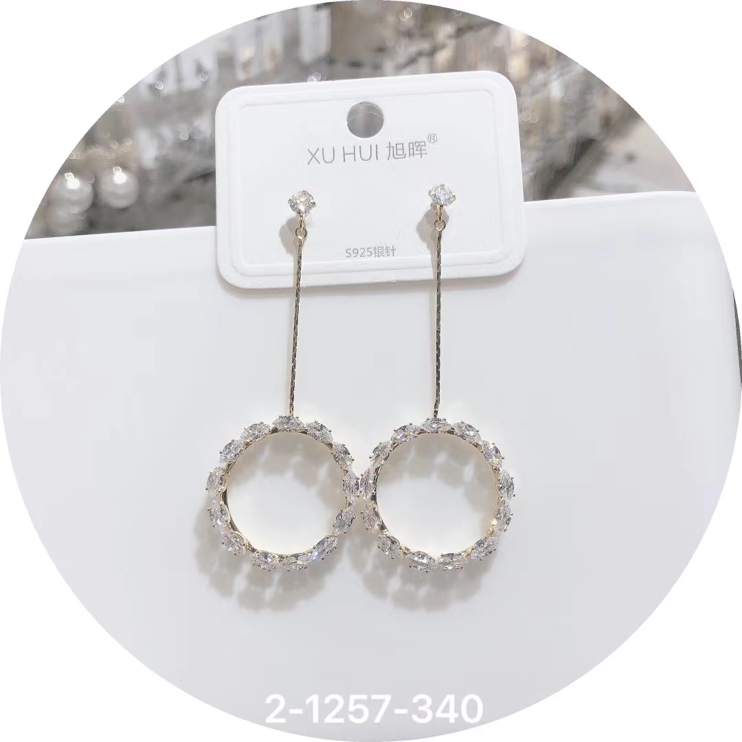 Internet sensation earrings