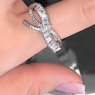 Fairy rings full of diamond openings adjust zircon superflash