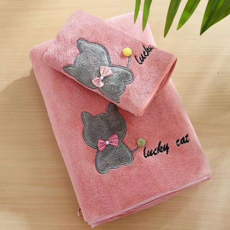 Color Star 2021 New Gift Box Kitten Towel Bath Towel Two-Piece Water Absorbent Coral Velvet Set details Picture