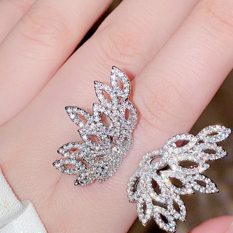 Drop Jewel Ring Open ring group set with diamond rings