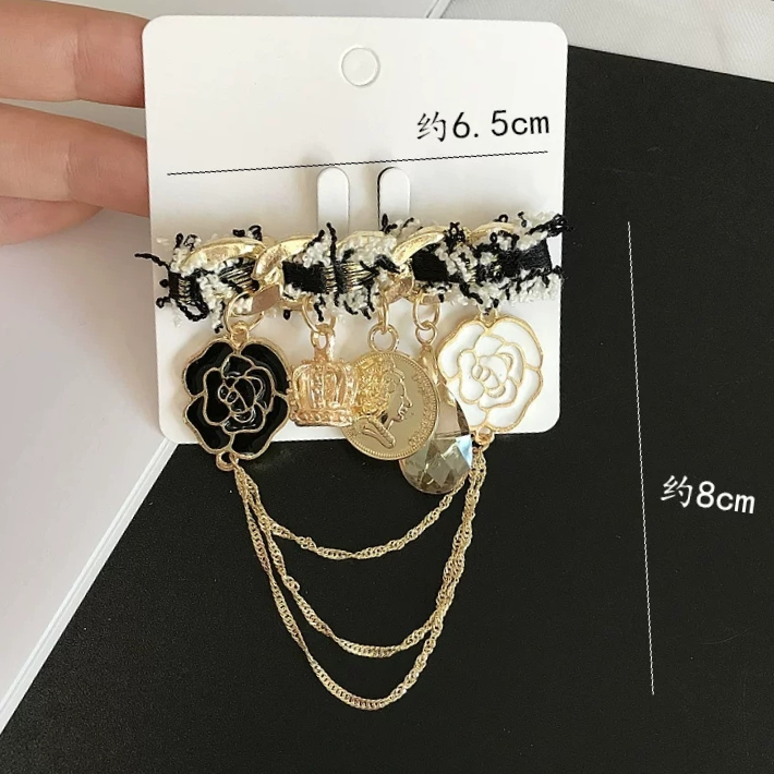 Korean version of fashion accessories small fragrant wind rose 5 casual combination brooch pin pin set
