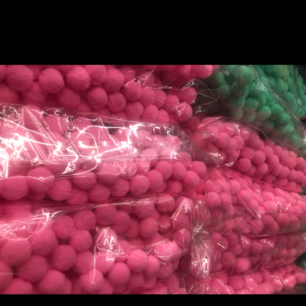 2.0公分粉色毛球