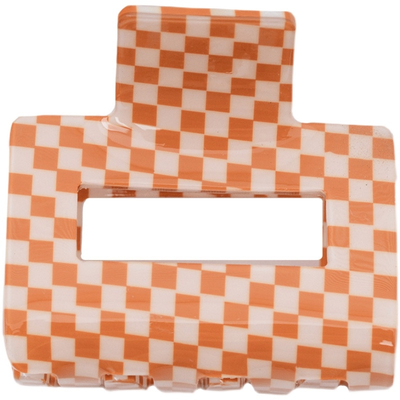 Simple acetate hair gripper checkered claw clip, refreshing plastic claw clip, half-princess hair clip, medium-sized hair claw hair accessory Application Scenario