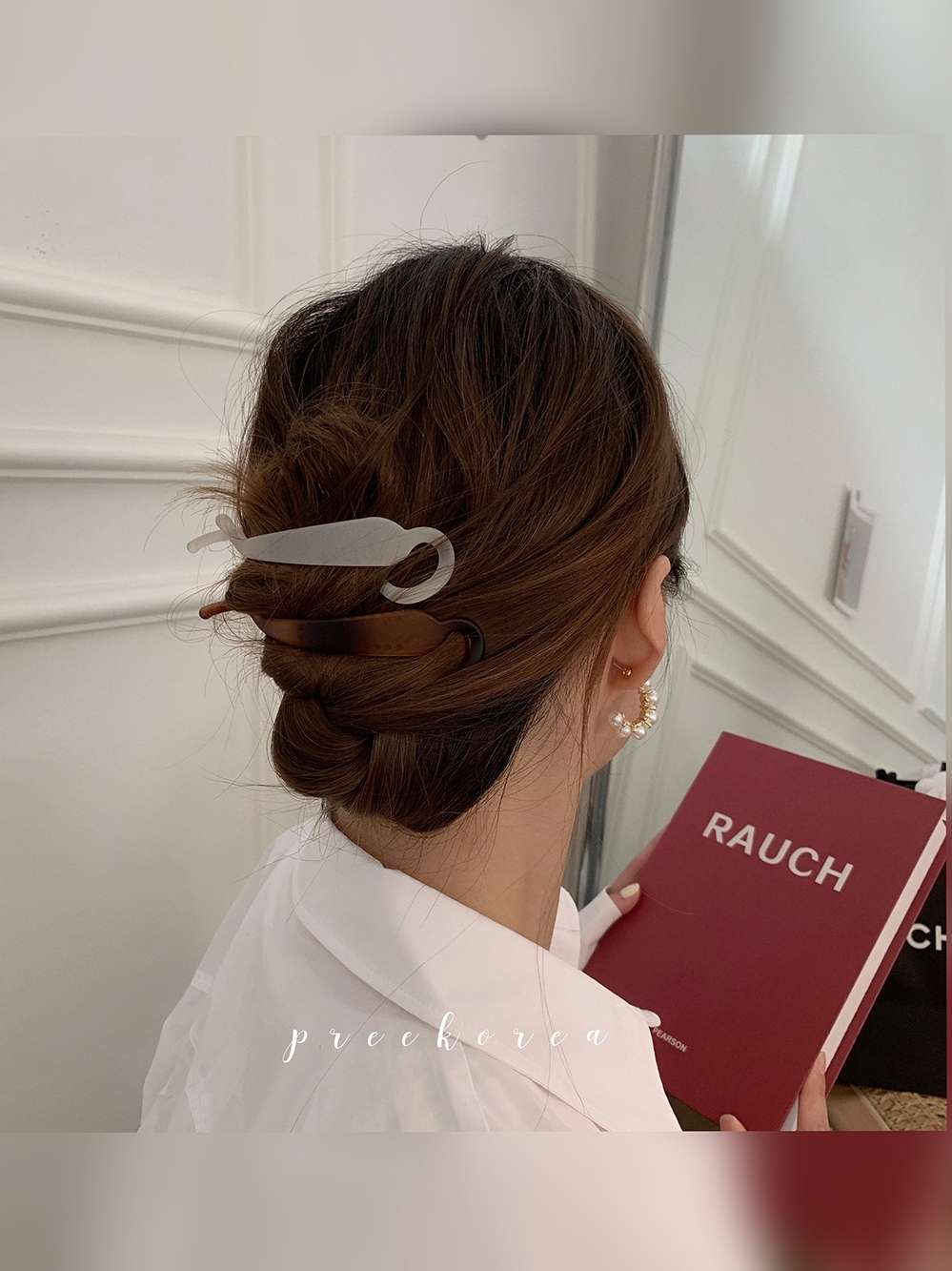 Korean Instagram-style transparent matte resin hair clip at the back of the head, a popular summer 2021 new style hair grip details Picture