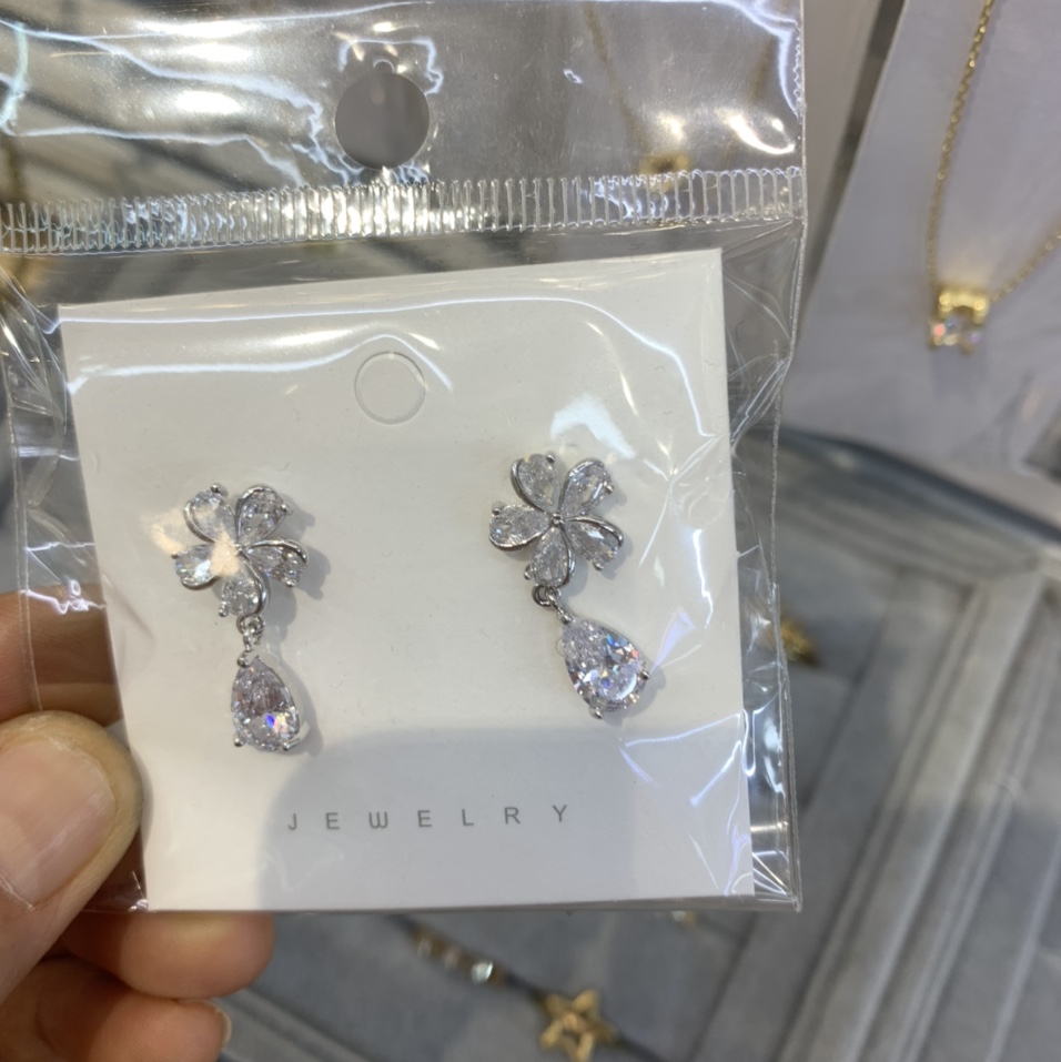 Earrings 032 Copper plated zircon gold