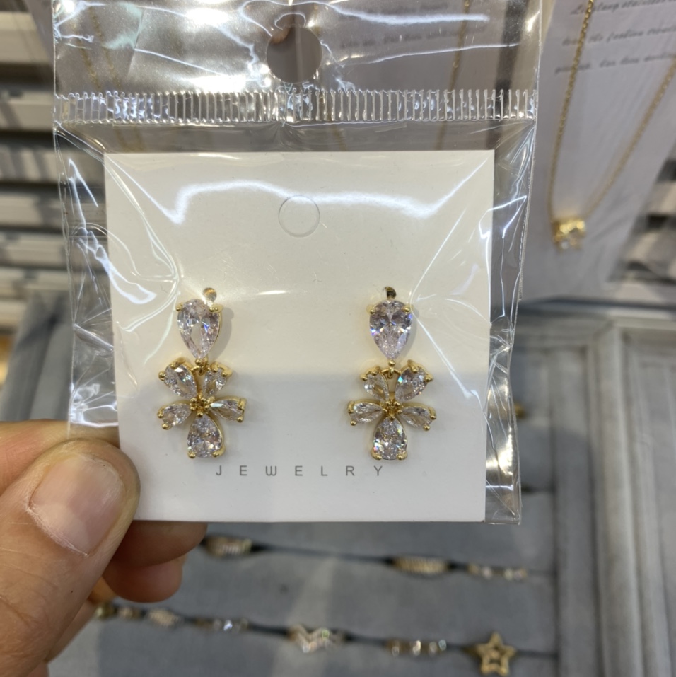 Earrings 033 Copper plated zircon gold