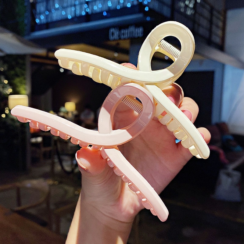 ins hair bun claw clips, Korean simple and stylish big hair clips, popular back hair clips, bath claw clips, makeup solid color hair accessories Item Picture