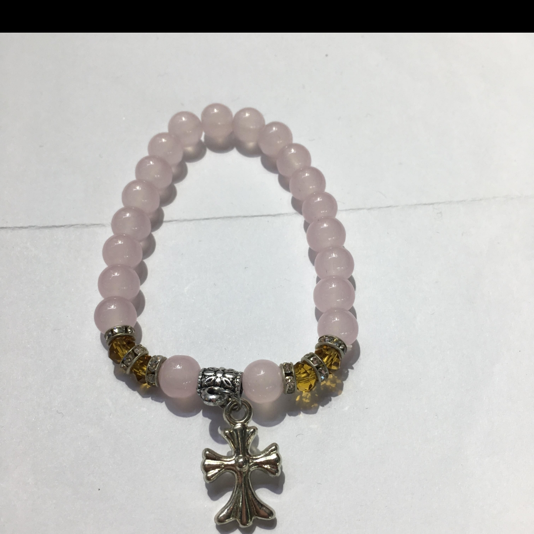 A Pendant bracelet
