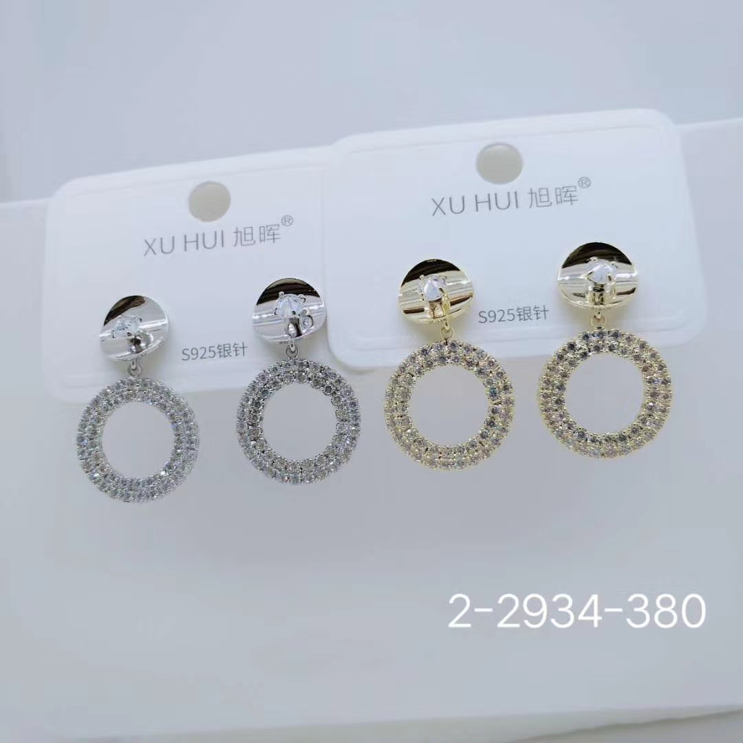 Zircon shiny earrings