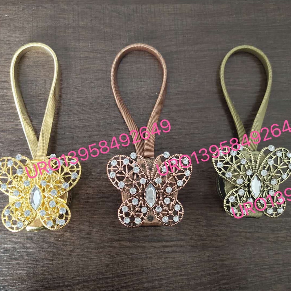 أزهار معدنية من ستائر مغنطيسية مزخرفة بشباك خيط