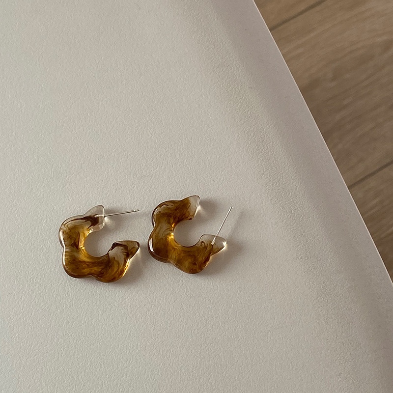 花朵形醋酸板材耳环，气质潮流
