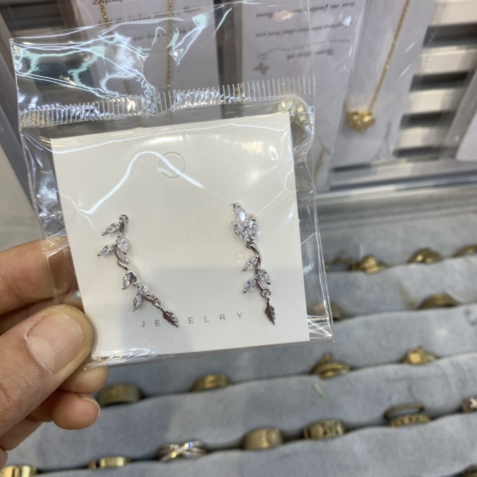 Earrings 035 Copper plated zircon gold