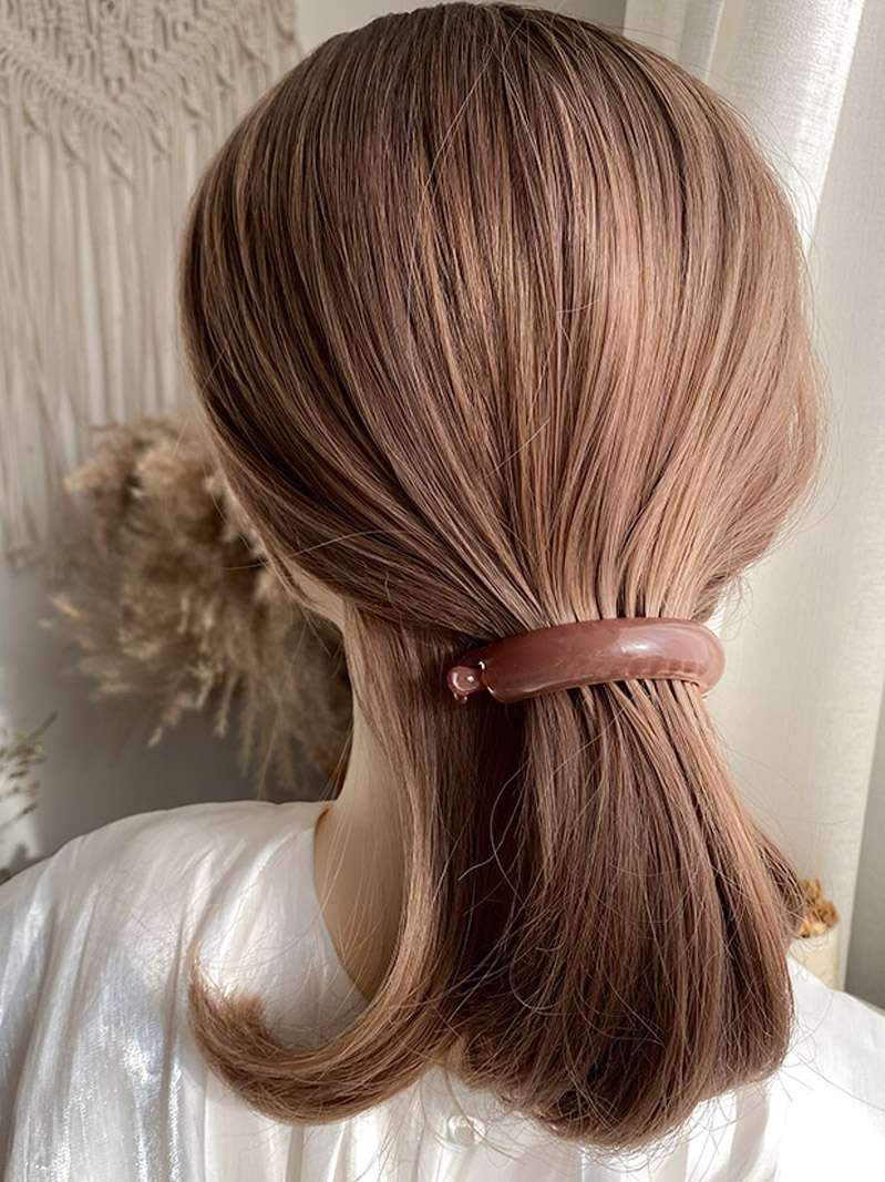 Plastic hairpins for women, ins banana clip, back of the head, claw clip, elegant and refined, clip headwear, medium-sized hair accessory Item Picture