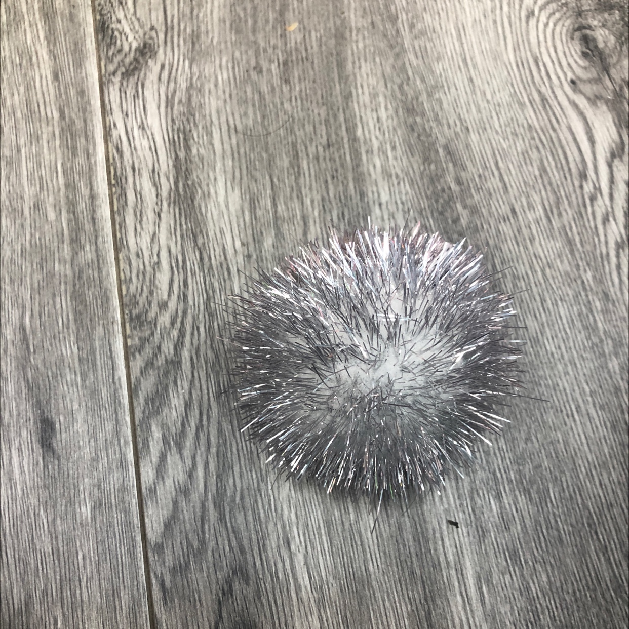 6公分白色银丝球