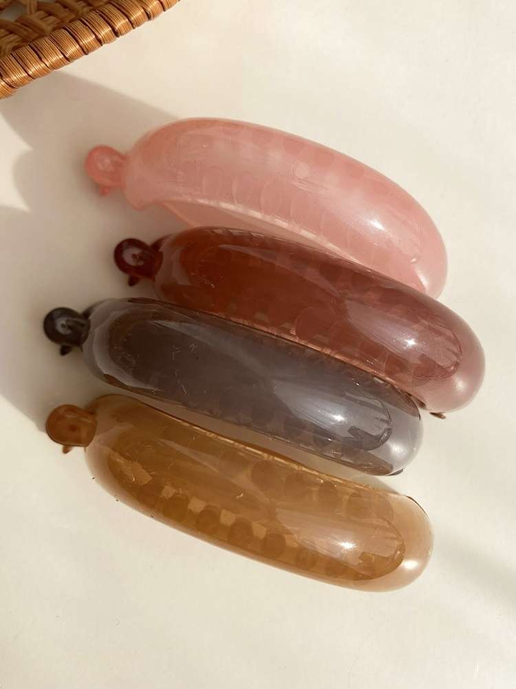 Plastic hairpins for women, ins banana clip, back of the head, claw clip, elegant and refined, clip headwear, medium-sized hair accessory details Picture