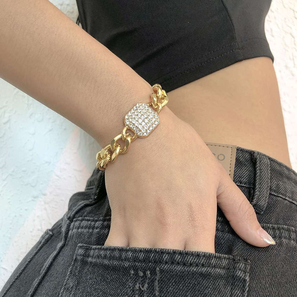 B1312 European and American cross-border jewelry alloy chain bracelet, punk exaggerated nightclub style bracelet, diamond-encruble elegant accessory detail image 2