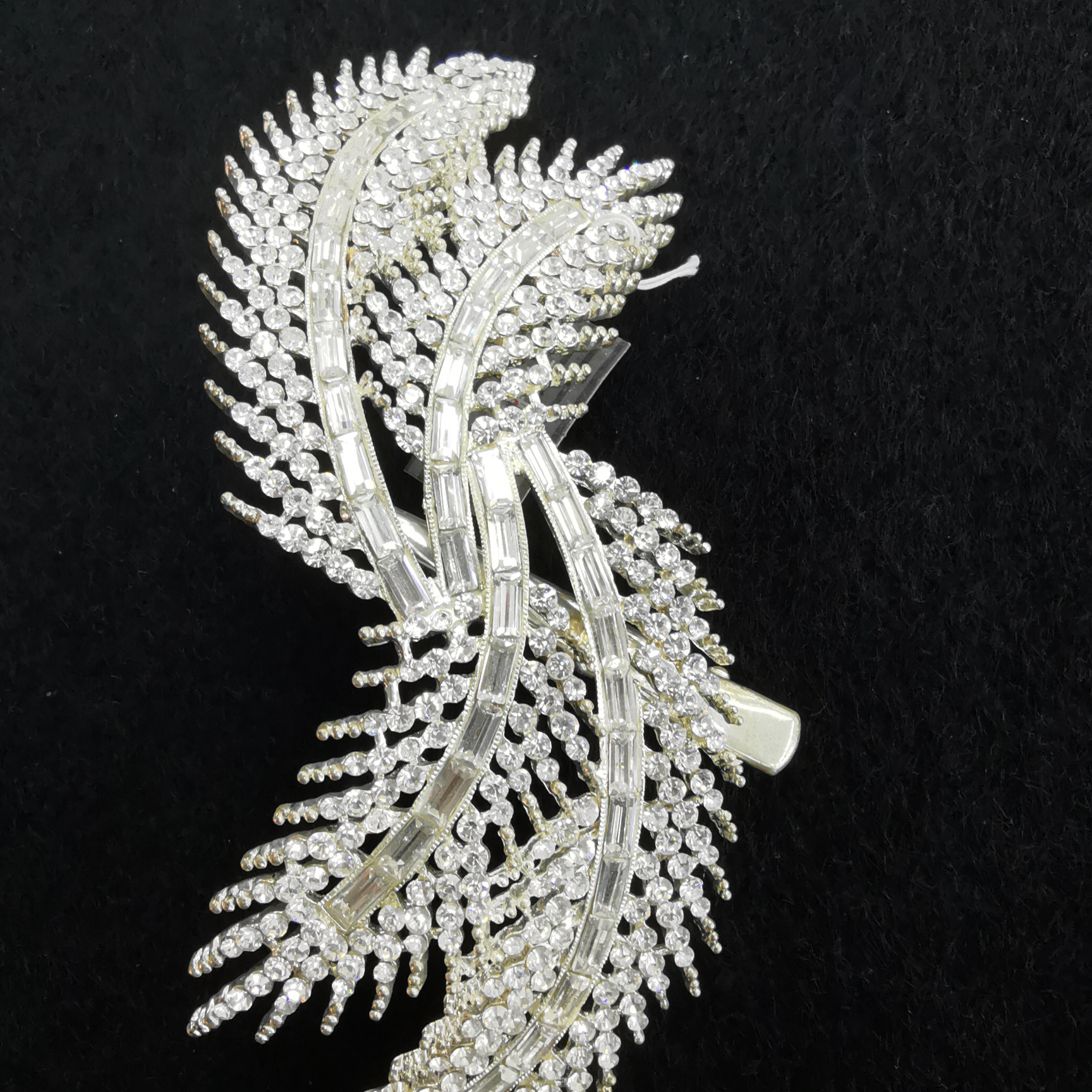 Temperament flash! Bridal alloy rhinestone hair comb Bridal headdress upscale dress accessories