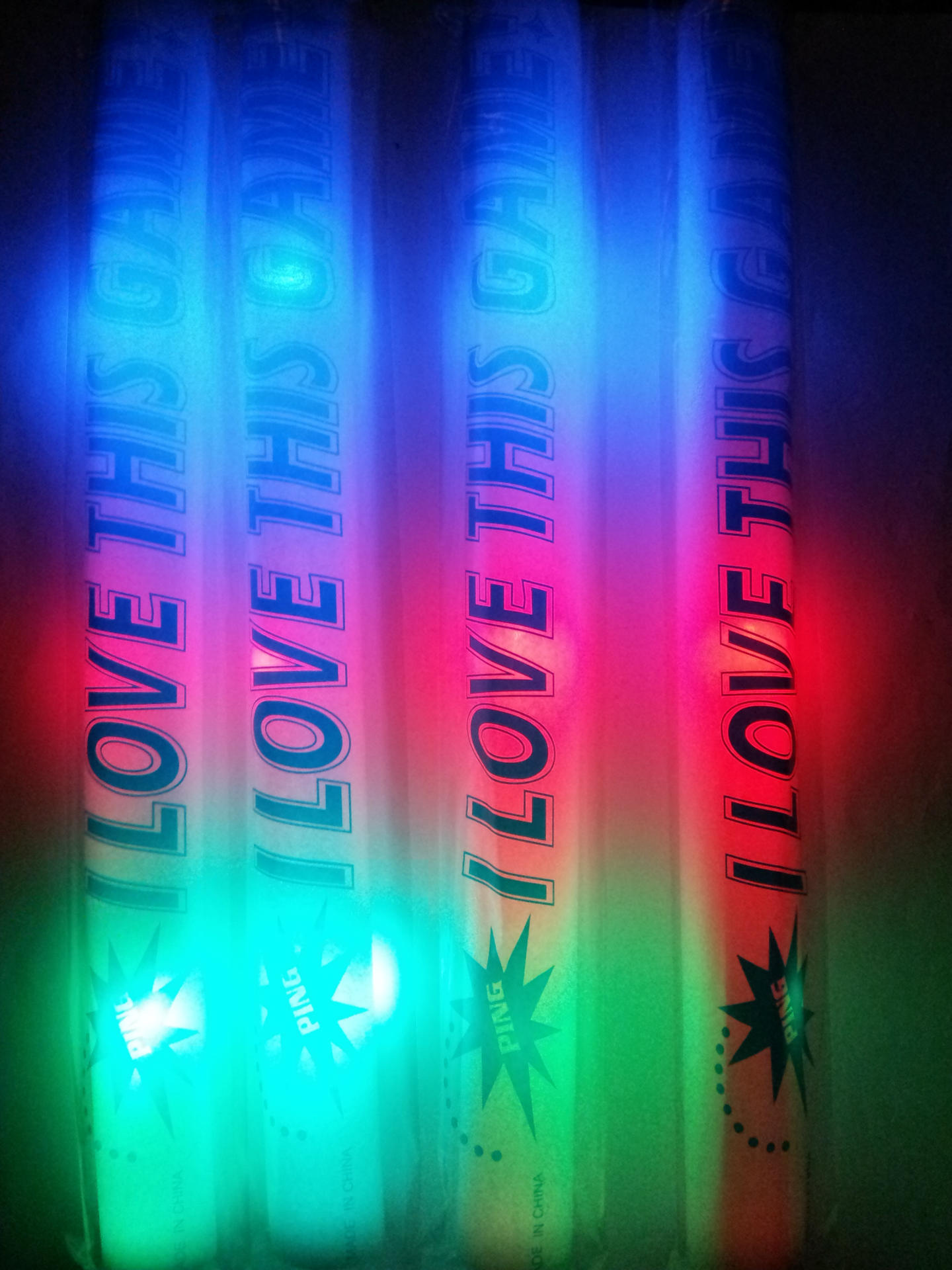 公园夜市地摊货源经典款LED灯七彩泡沫海绵棒闪光棒发光棒荧光棒晚会演唱会酒吧助威道具促销广告礼品赠品logo定制厂家直销详情图1