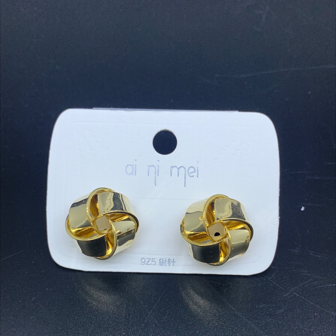 925 silver needle twisted flower simple and small stud earrings French elegance earrings Application Scenario