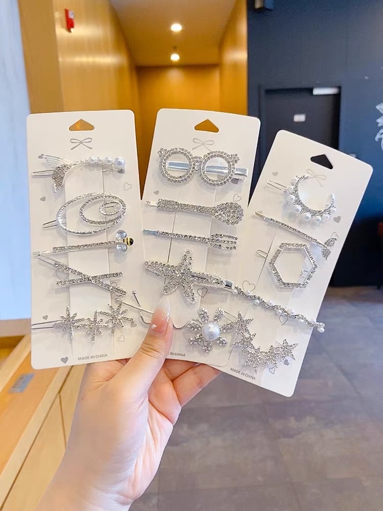 The 2021 new water diamond hair clip, side one-piece clip for girls, Korean ins bangs hair clip headwear Application Scenario