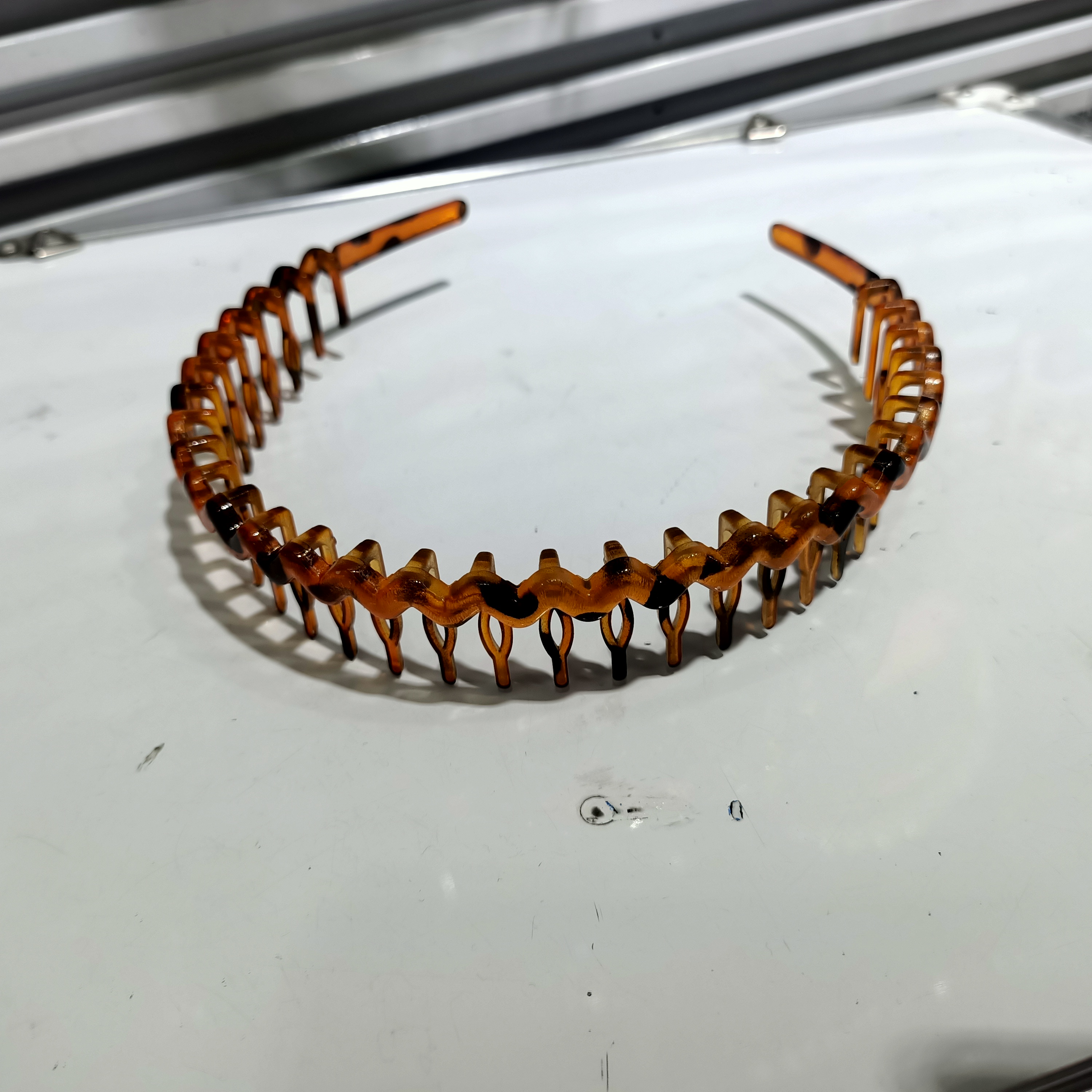 Wavy comb tortoise shell