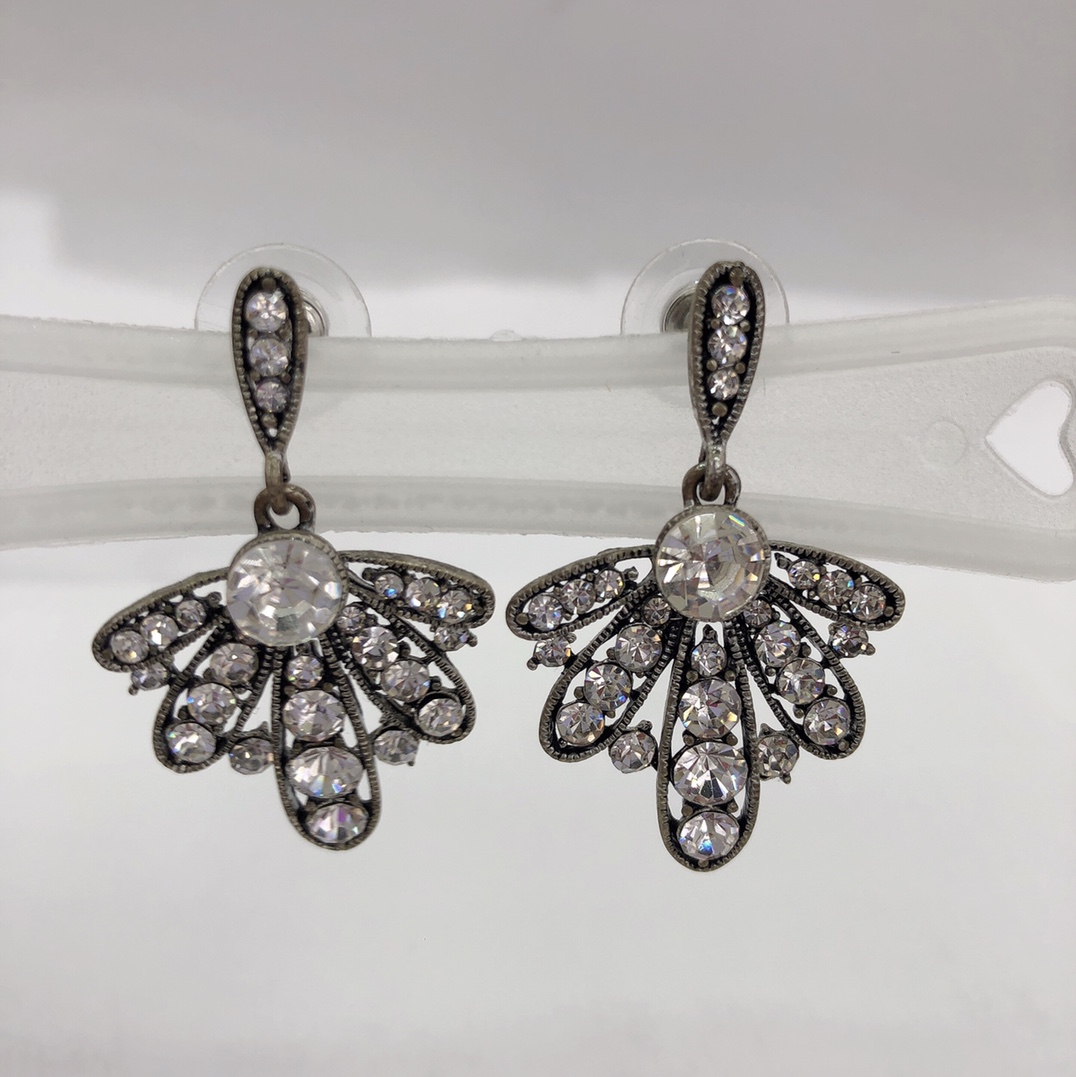 Personality hollow sunflower design fashion matching network red essential earrings thumbnail