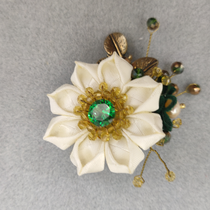 Brooch Corsage pin Korean Luxury Atmospheric Coat Sweater Pin Cardigan Vintage Crystal star anise Lace Accessory Women