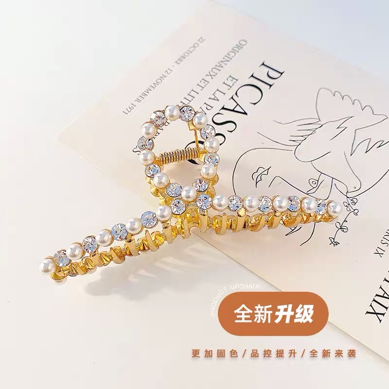 A large metal hairpin at the back of the head, a Korean elegant hairpin, a shark clip for fixing hair detail image 5