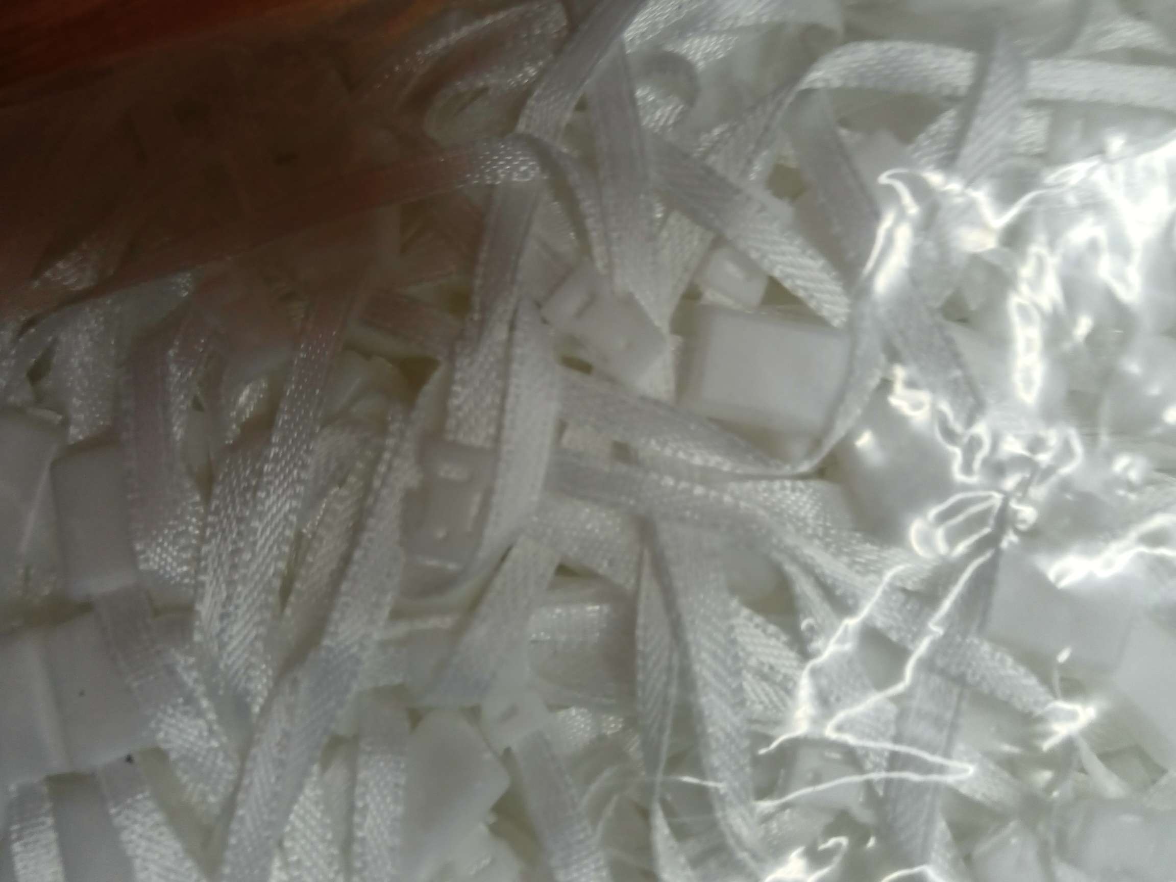 White Square Ribbon Hanging Grain details Picture