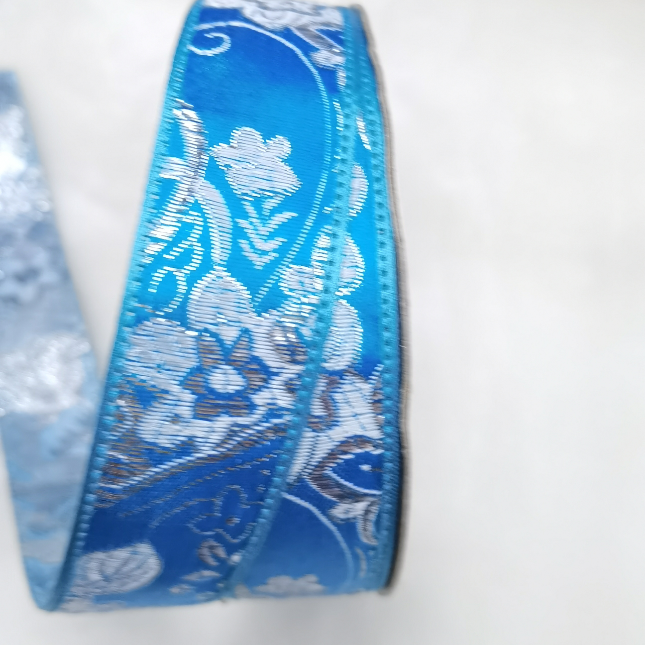 3.8cm金刀牡丹胡兰色，圣诞，玩具，服装，工艺，喜庆，饰品，文具，卡片，包装，等等各种厂品上都可以撘配