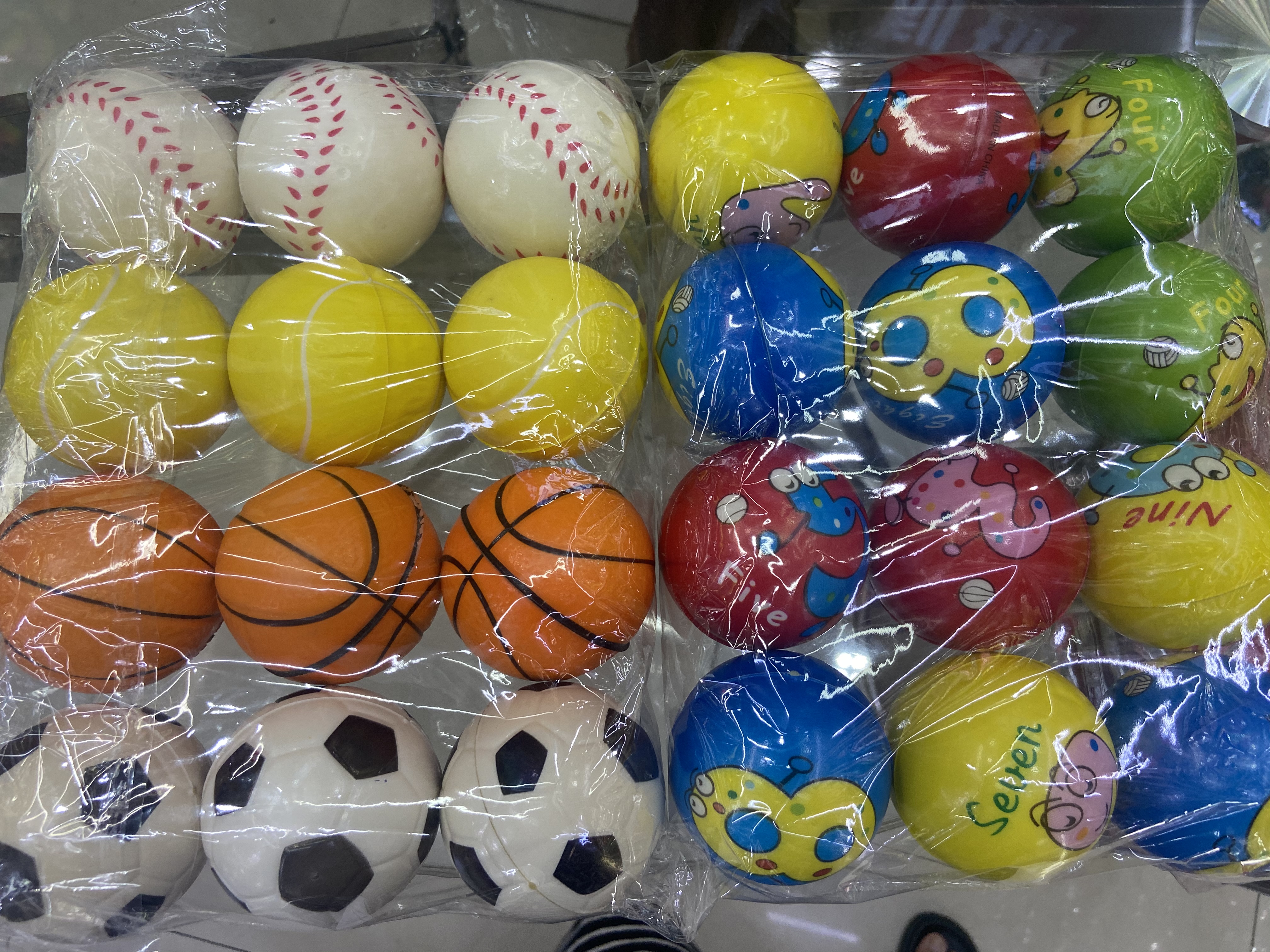 Factory direct sales 6.3 cm chaotic combination 1 girl and boy toy Sponge ball Foam ball children's toy. 12/oppla detail image 5