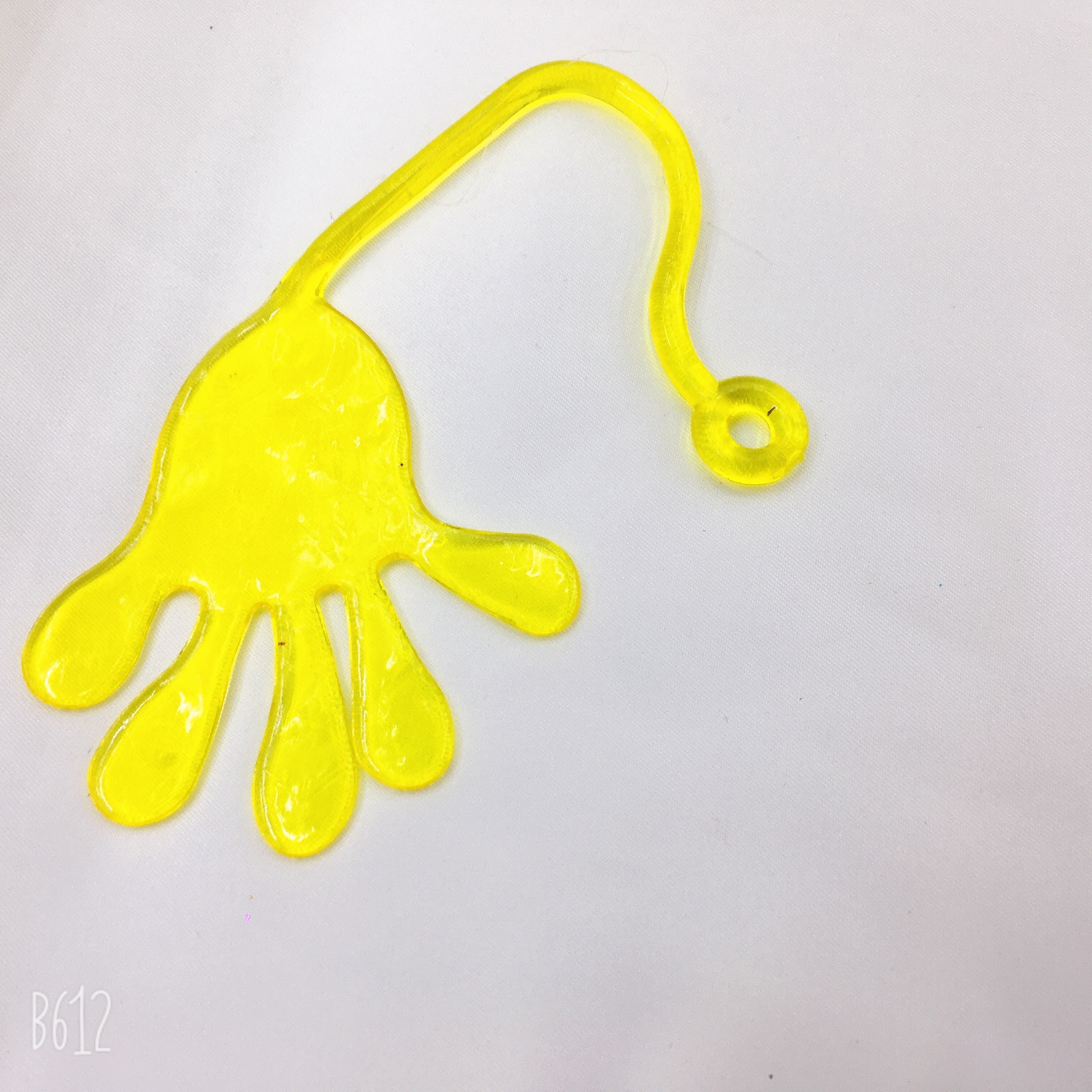 A popular nostalgic children's fun toy at a street stall, the sticky stretchable and sticky palm small sticky hammer, a children's educational toy detail image 4