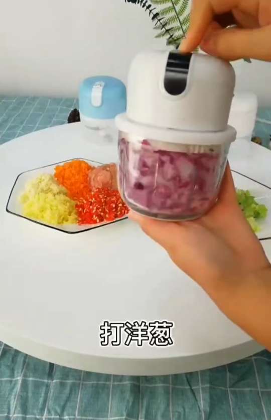 ML952 Electric food processor Mini Garlic Beater Meat Mincer one machine multi-purpose processor grinder Auxiliary food processor Portable rechargeable garlic blender Specification drawing