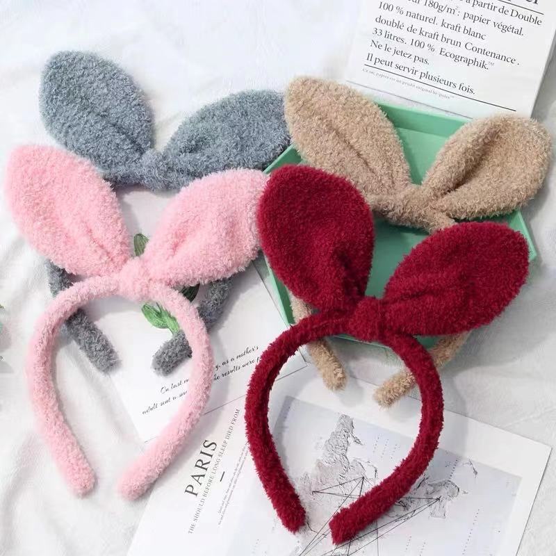 Plush rabbit ear head buckle Application Scenario