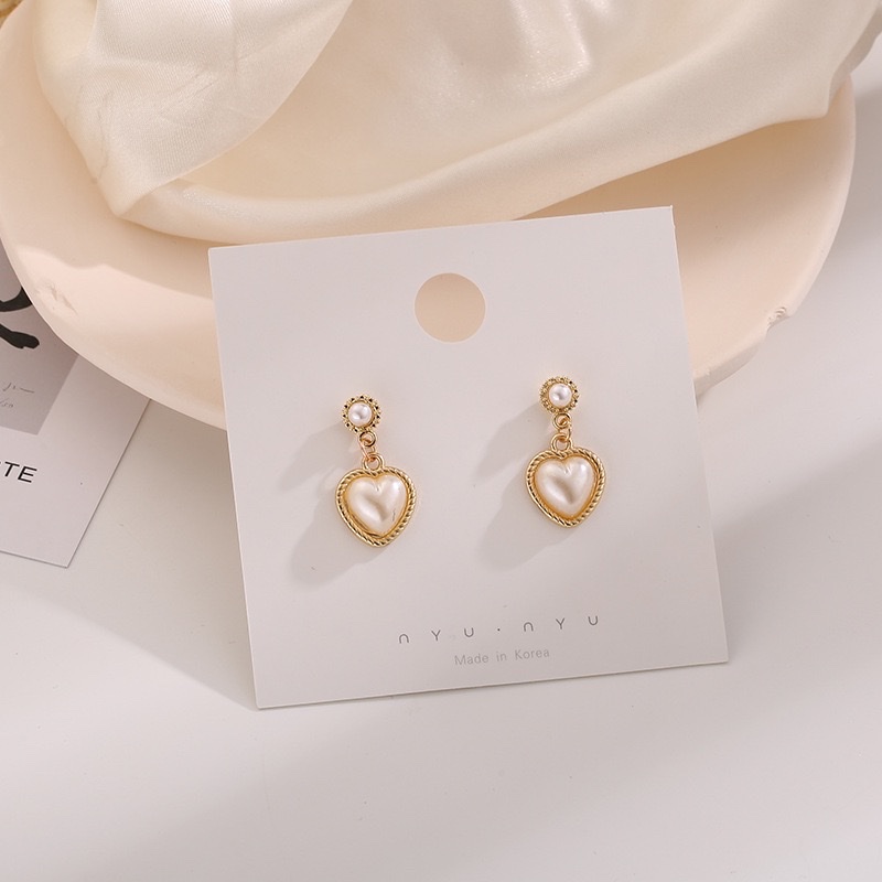 قرط باروك اللؤلؤ اللؤلؤي الكوري Item Picture