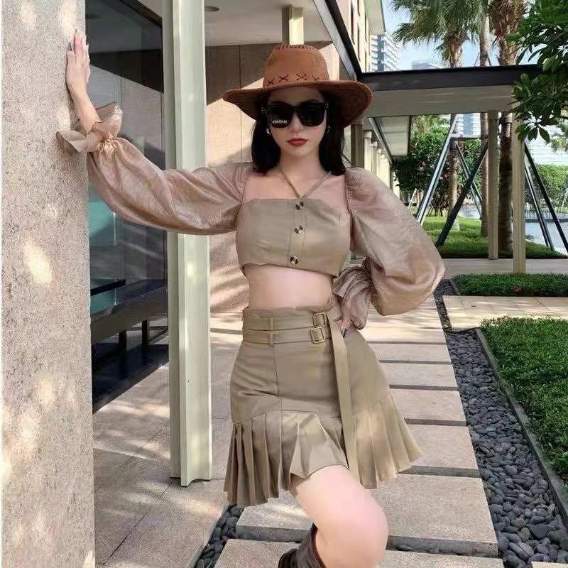 辣妹炸街气质两件套装女2021夏季新款时尚裹胸吊带上衣百褶半身裙