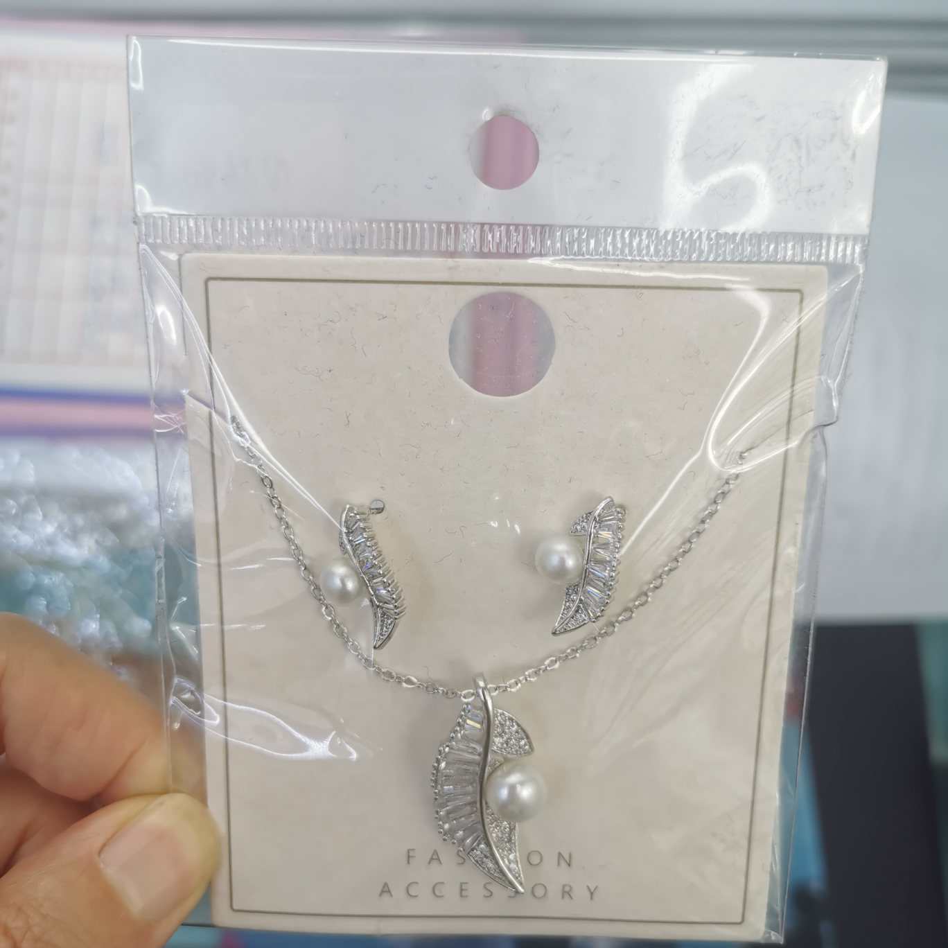 Leaf earrings and necklaces are crazy crazy