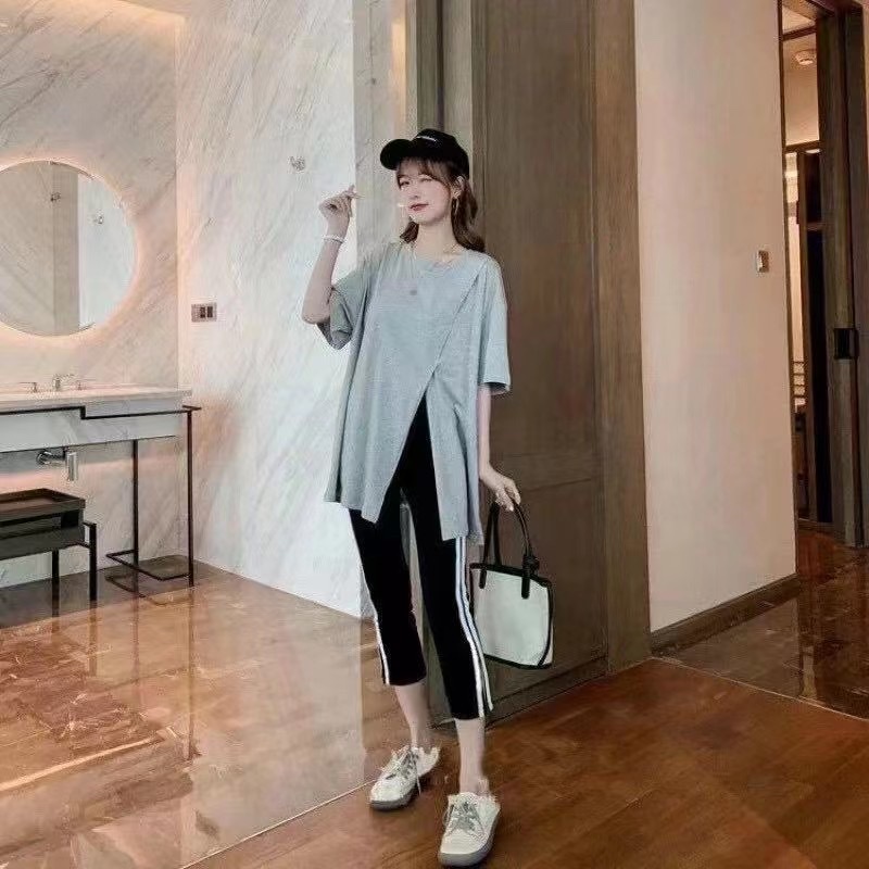 Salt-themed women's 2021 new summer split short-sleeved T-shirt + high-waisted loose and fashionable wide-leg pants Women's two-piece set detail image 4