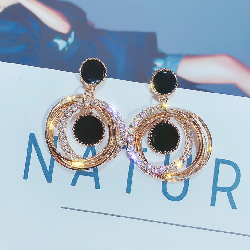 闪闪耳环女气质韩国耳钉个性百搭欧美圆圈耳饰