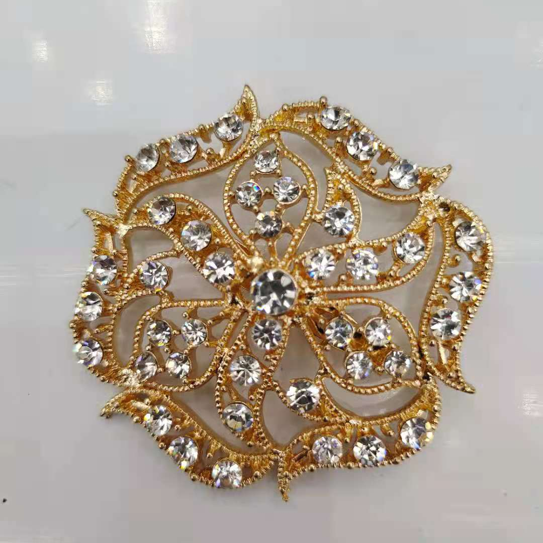 Fashion Brooch 388 thumbnail