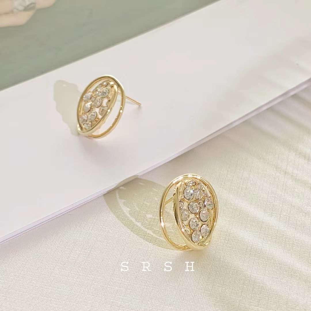Full diamond round ear studs, 2021 new trendy and stylish earrings, light luxury and simple, internet-famous high-end ear studs Specification image