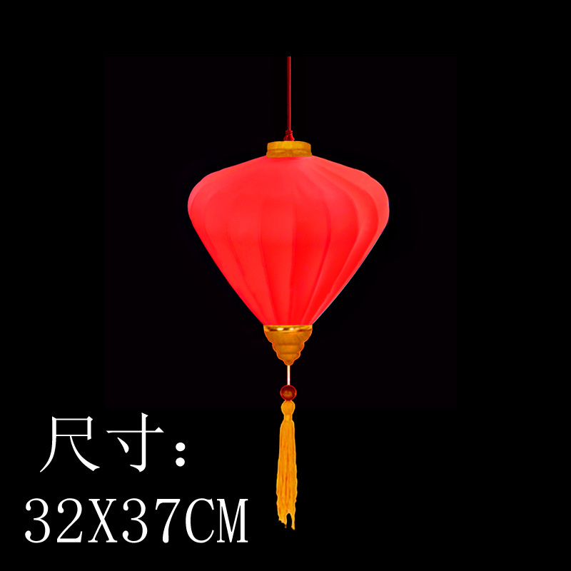 LED diamond lanterns, LED starry sky string pendants, small gift pendants, tree pendants, LED decorative lights, red Application Scenario