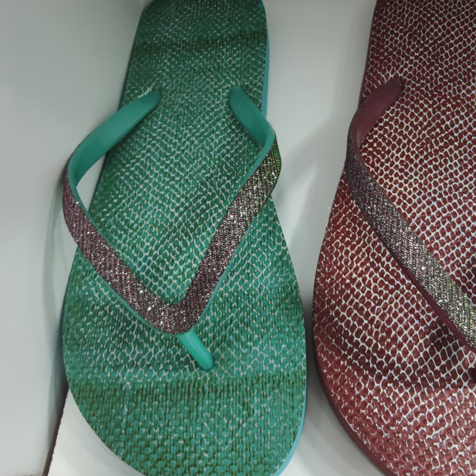 The herringbone snake pattern is green